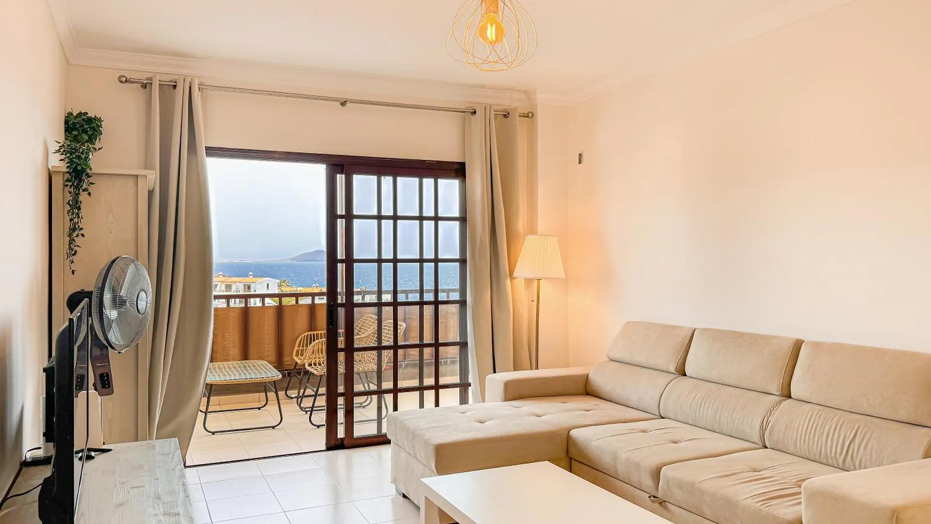 Seaside Apartment With A Sea View Costa Del Silencio