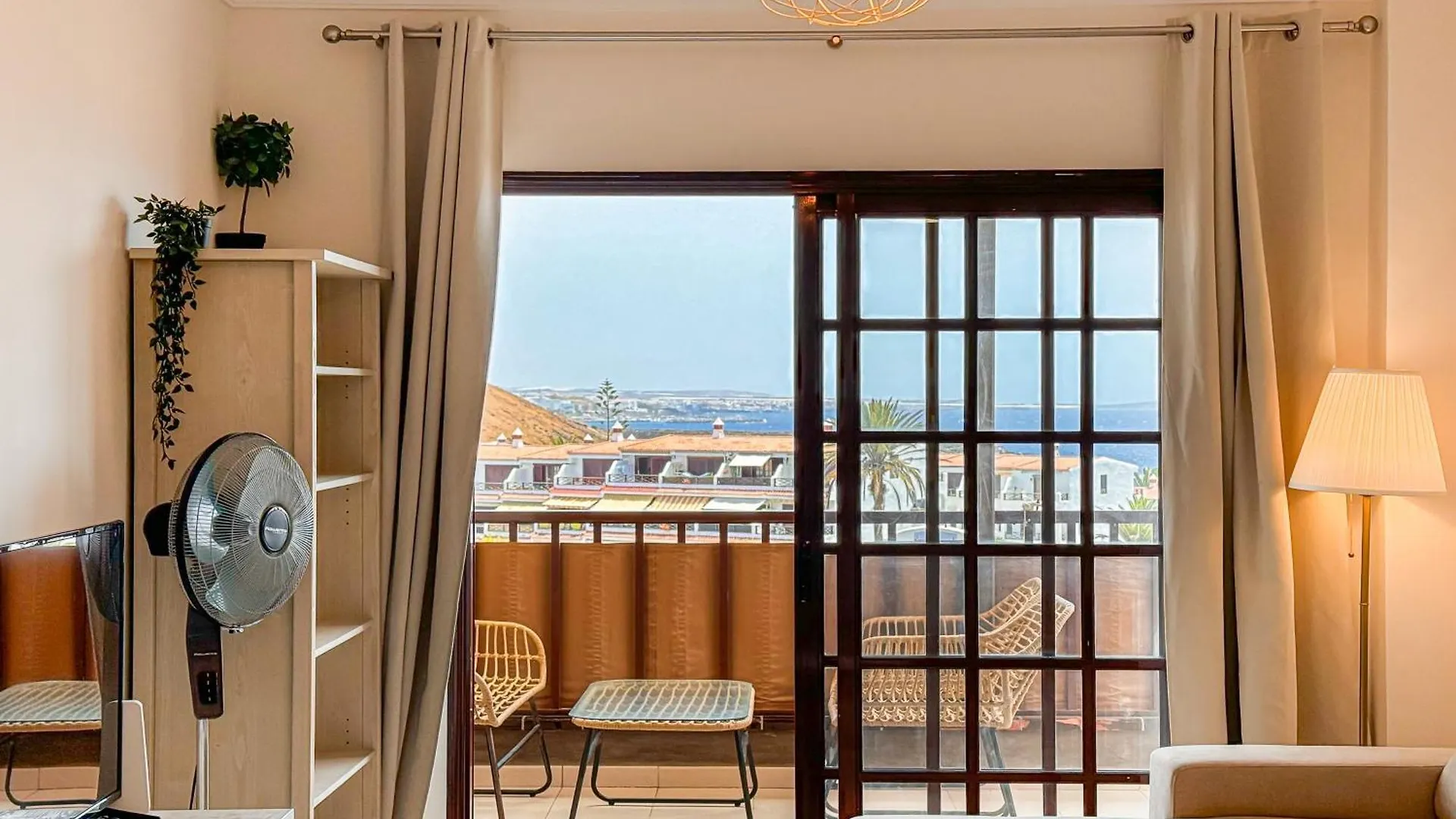 Seaside Apartment With A Sea View Costa Del Silencio