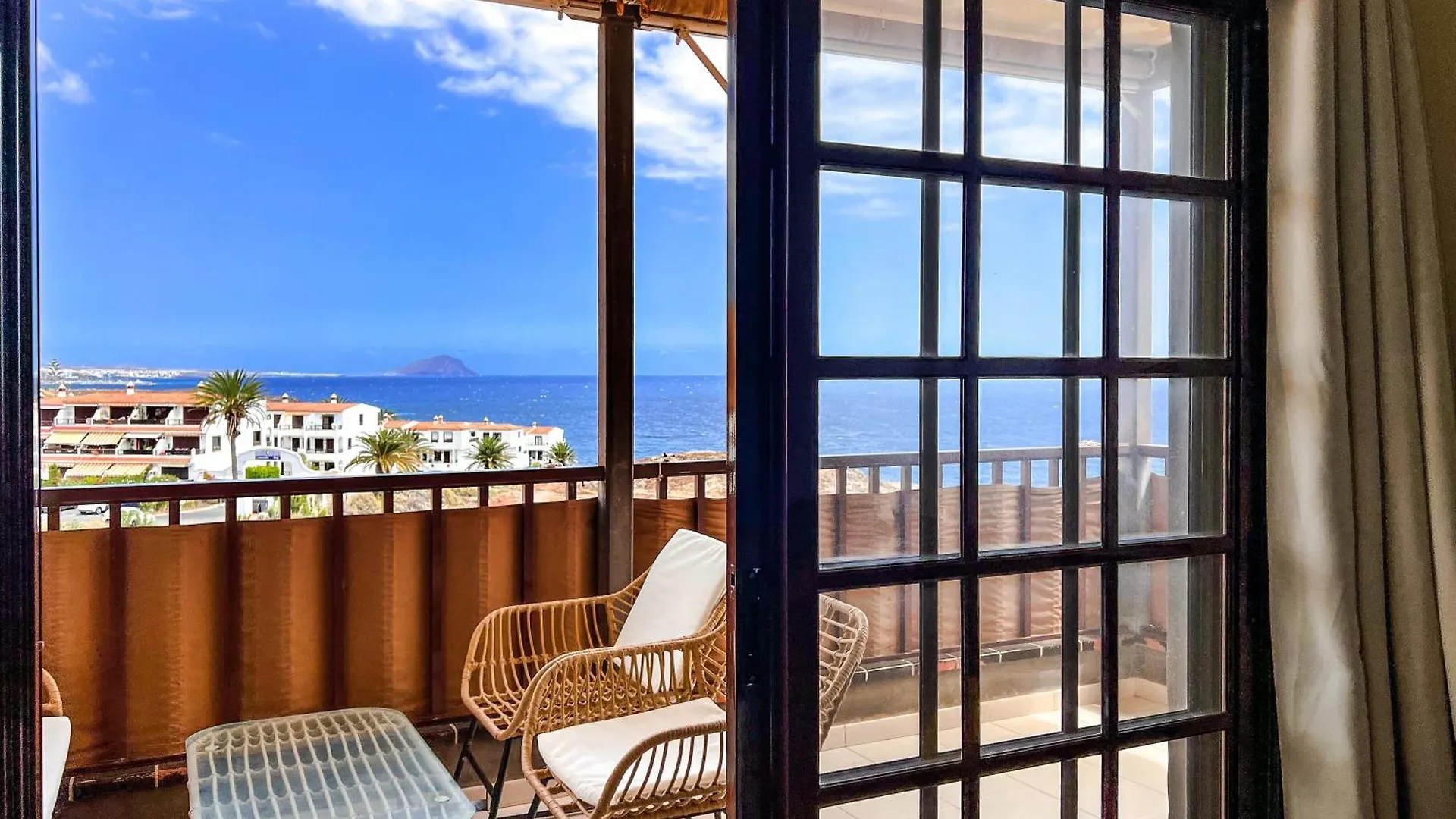 Seaside Apartment With A Sea View Costa Del Silencio